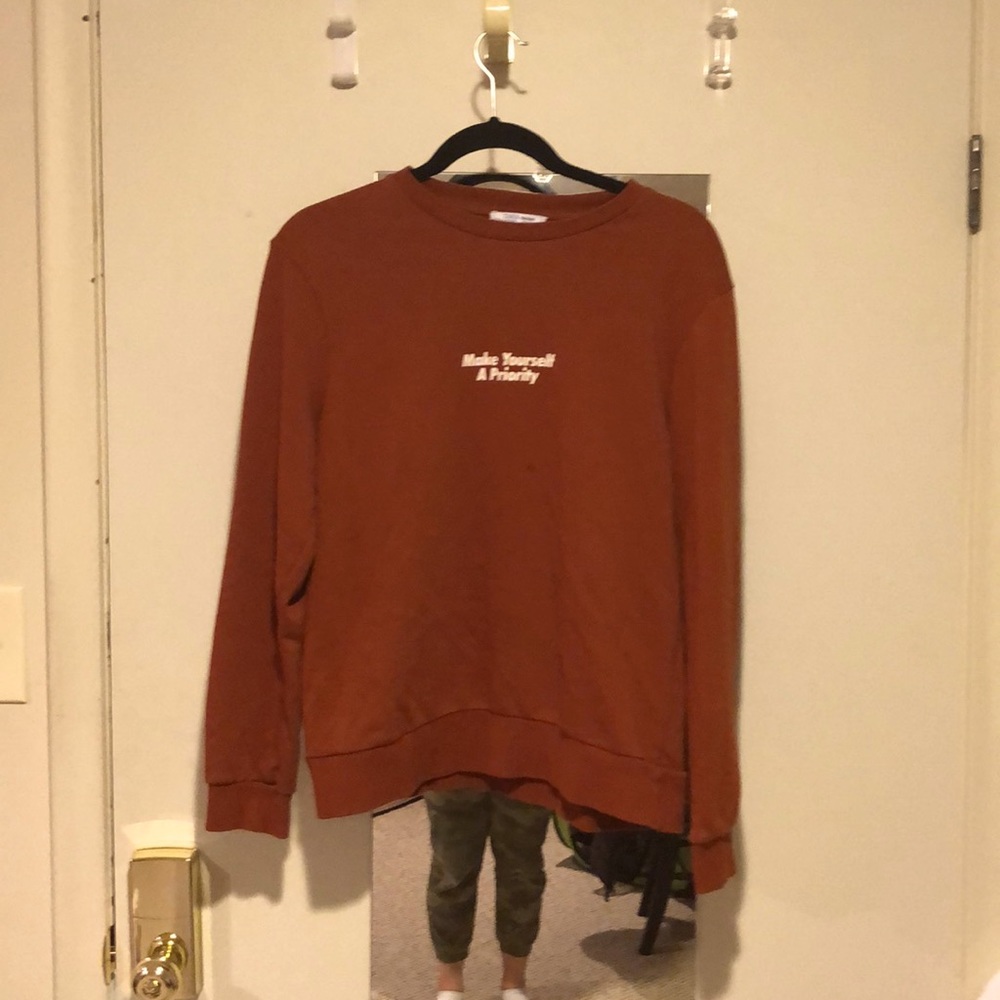 Sweatshirt